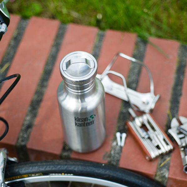 classic-steel-loop-cap-j7 stainless_bottle_cap_bike_parts_lifestyle.jpg