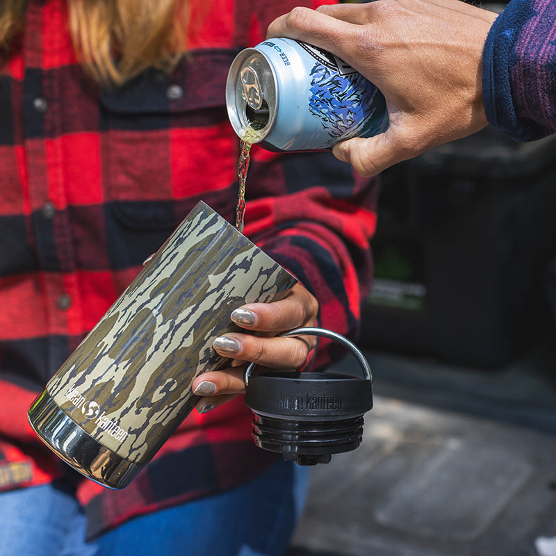 12oz-tkwide-with-cafe-cap-mossy-oak-d6 12oz_tumbler_mossyoak_bottomlands_beer_pour_square.jpg