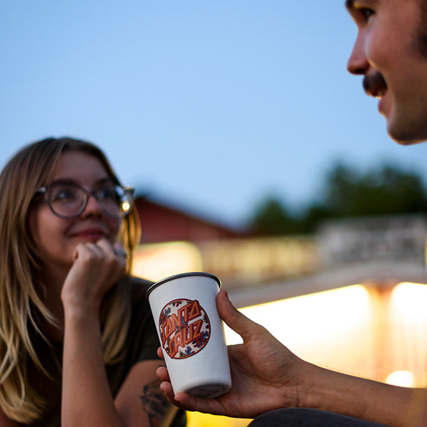 16oz-pint-cup-santa-cruz-k4 16oz_pints_santa_cruz_vacationdot_couple_square.jpg