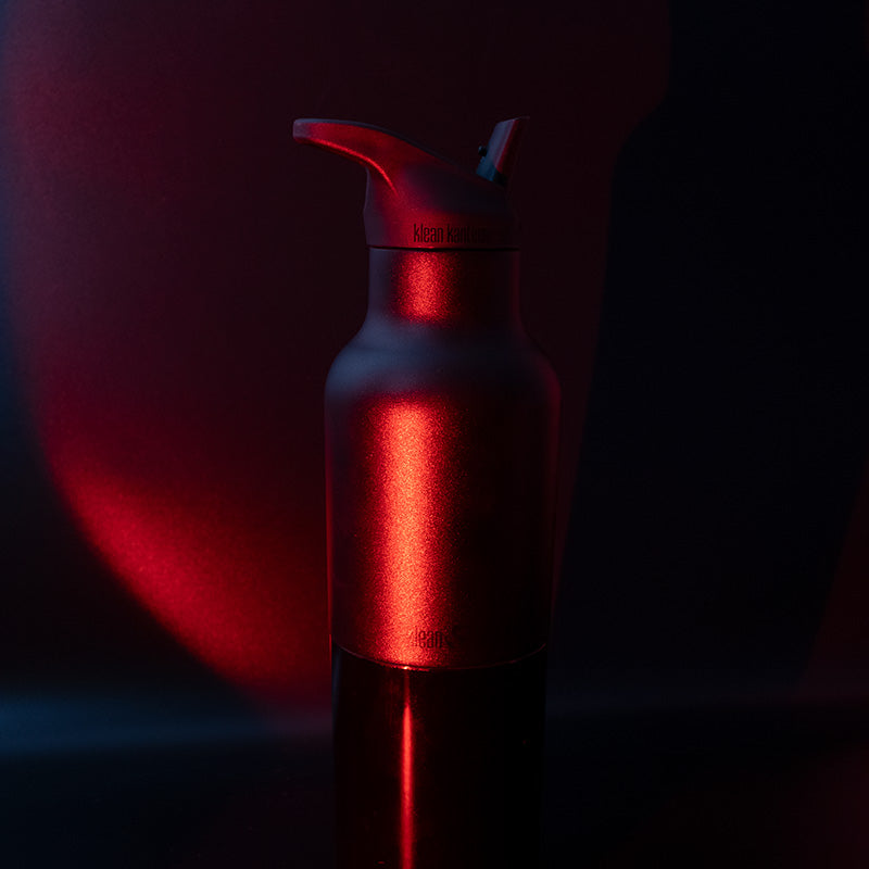 20oz-rise-classic-may-the-4th-j8 20oz_rise_classic_may_the_fourth_starwars_black_bottle_redglow_square.jpg