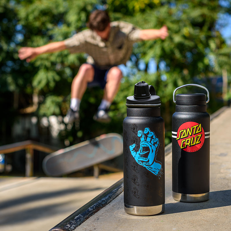 32oz-tkwide-with-twist-cap-santa-cruz-x3 32oz_20oz_water_bottles_santacruz_skater_ramp_square.jpg