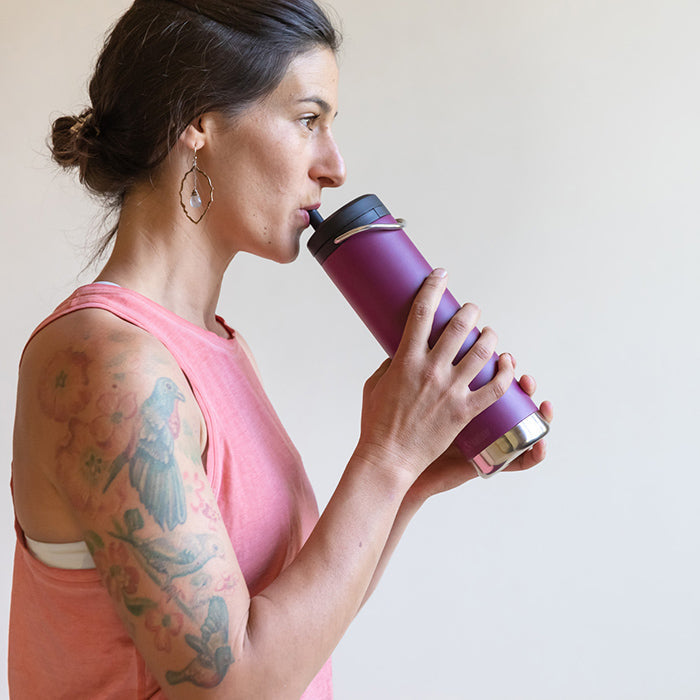 tkwide-twist-cap-with-straw-kit-t0 K20TKWPT-PP-T-TWIST-straw_cap_drinking_yoga_lifestyle_64bb08ca-98d0-4e89-83fd-b166cda65ccd.jpg