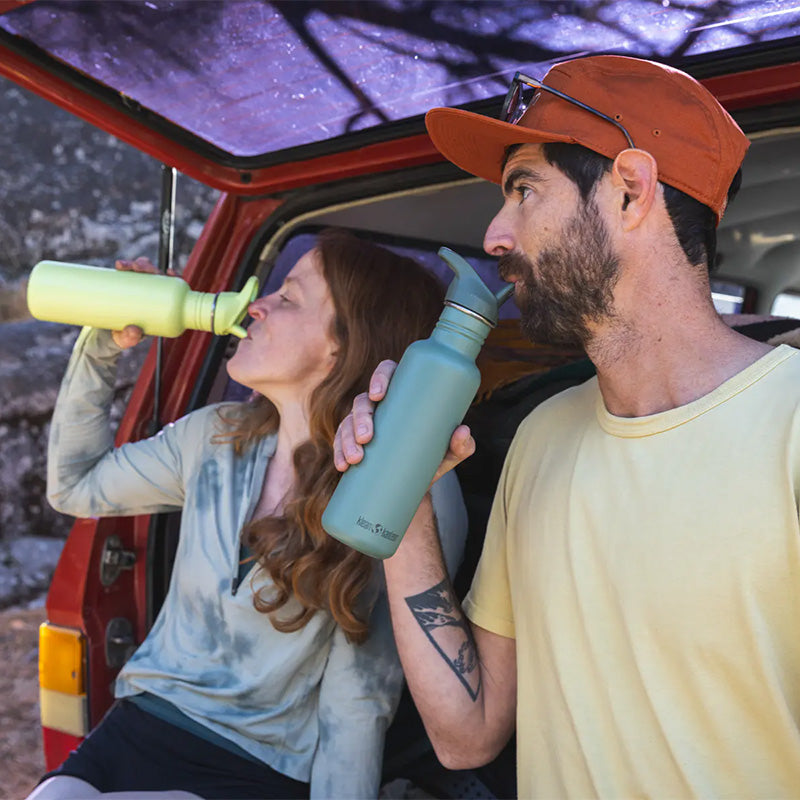 27oz-classic-with-flip-seal-sport-cap-x1 classic_27oz_flip_seal_couple_tailgate_tip-sip_square.jpg