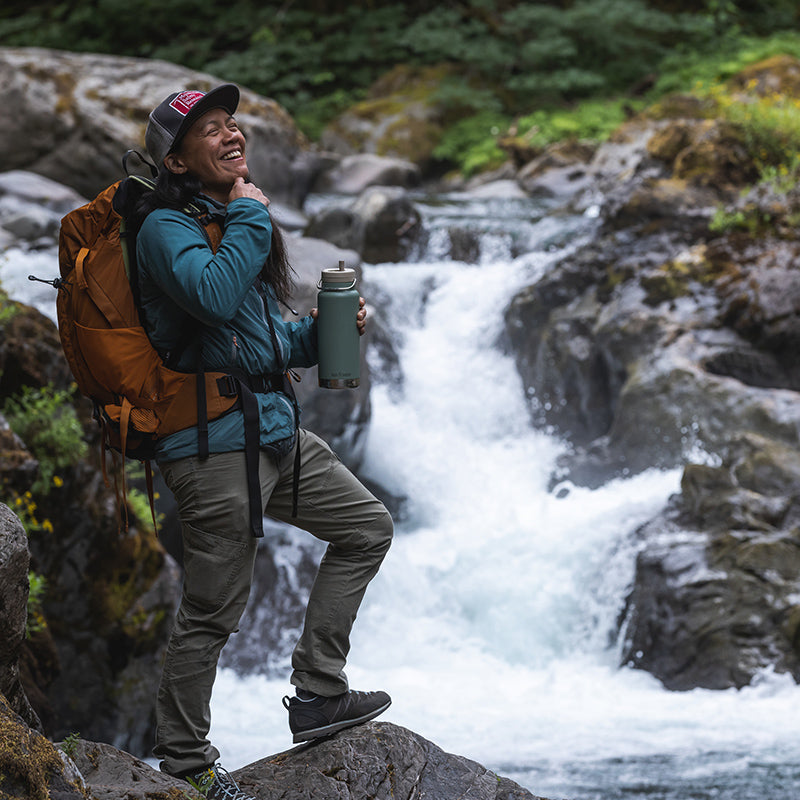 32oz-tkwide-with-twist-cap-t0 tkwide_32oz_insulated_bottle_twist_backpack_river_guy_square.jpg